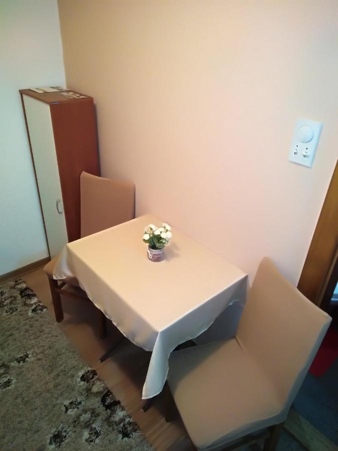 Apartman 1 Apartment Vrnjačka Banja Екстериор снимка